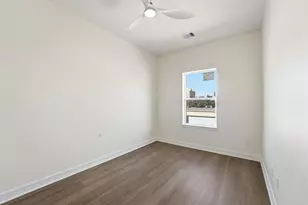 2005 Sealy St, Galveston, TX 77550 - Photo 23