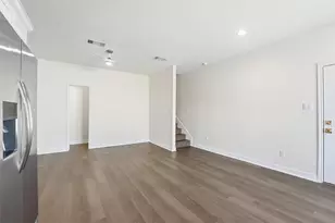 2005 Sealy St, Galveston, TX 77550 - Photo 15