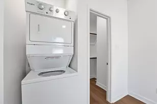 2005 Sealy St, Galveston, TX 77550 - Photo 25