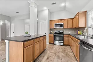12719 Hart Hollow Ln, Tomball, TX 77377 - Photo 11