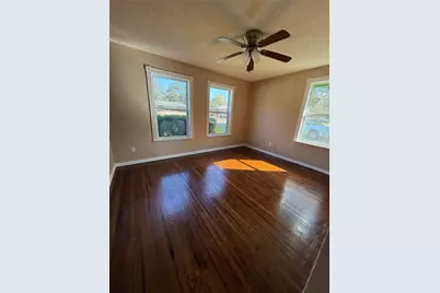 406 Gardenia Street, Lake Jackson, TX 77566 - Photo 9