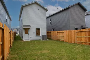 21301 Carosella Dr, New Caney, TX 77357 - Photo 23