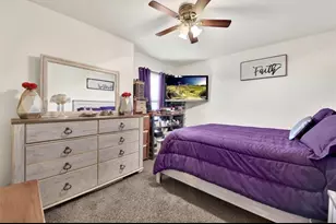 10918 Sun River Falls Dr, Humble, TX 77396 - Photo 9