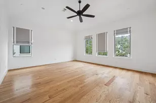 4921 Holly St, Bellaire, TX 77401 - Photo 27