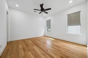 4921 Holly St, Bellaire, TX 77401 - Photo 25