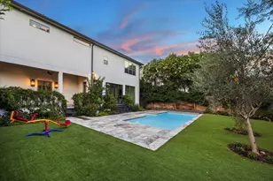 4921 Holly St, Bellaire, TX 77401 - Photo 3