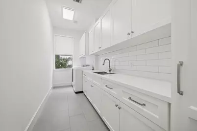 4921 Holly Street, Bellaire, TX 77401 - Photo 29