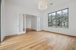 4921 Holly St, Bellaire, TX 77401 - Photo 17