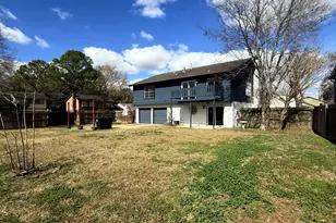 402 Tresvant Dr, Houston, TX 77598 - Photo 5