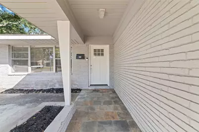 8625 Bob White Drive, Houston, TX 77074 - Photo 13
