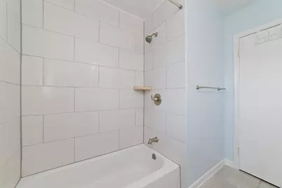 8625 Bob White Drive, Houston, TX 77074 - Photo 19