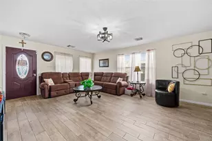 19102 Lilywood Springs Dr, Katy, TX 77449 - Photo 5