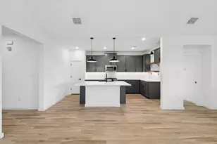 682 Daniels Lk Ln, Dayton, TX 77535 - Photo 5