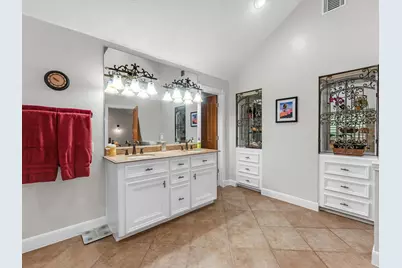 13710 Lost Creek Road, Tomball, TX 77375 - Photo 23