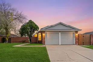 6810 Heather Hollow Dr, Katy, TX 77449 - Photo 17