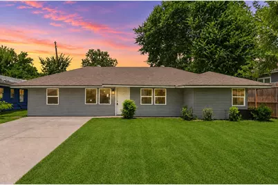 5823 Lyndhurst Drive, Houston, TX 77033 - Photo 1