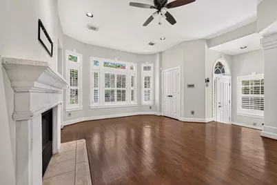 6308 Schuler Street, Houston, TX 77007 - Photo 7