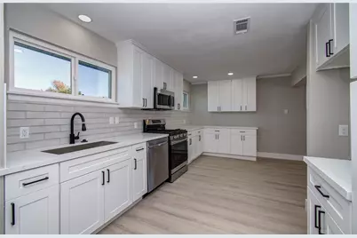 7918 Bayside Drive, Beach City, TX 77523 - Photo 7