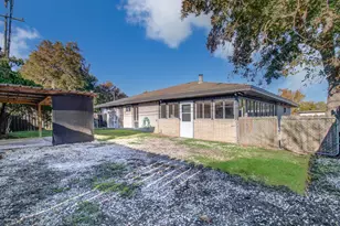 7918 Bayside Dr, Beach City, TX 77523 - Photo 33