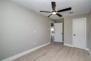 7918 Bayside Dr, Beach City, TX 77523 - Photo 21
