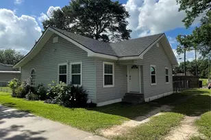 1006 South St, El Campo, TX 77437 - Photo 3
