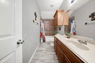 11414 Oak Springs Dr, Willis, TX 77378 - Photo 19
