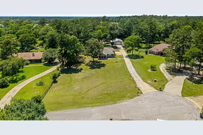 11414 Oak Springs Dr, Willis, TX 77378 - Photo 3