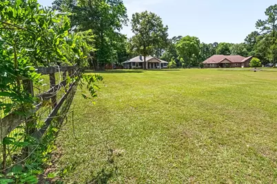 11414 Oak Springs Dr, Willis, TX 77378 - Photo 31