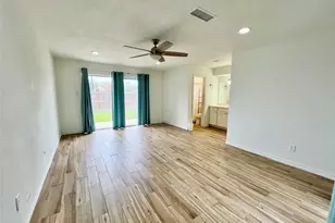 1708 Crestwood Ct, Texas City, TX 77591 - Photo 11