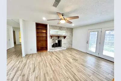 1708 Crestwood Court, Texas City, TX 77591 - Photo 5