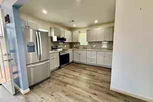173 11th St, Onalaska, TX 77360 - Photo 9