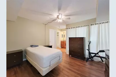 781 Country Place Drive #1047, Houston, TX 77079 - Photo 19