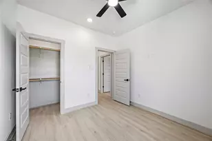 7555 Calhoun St, Houston, TX 77033 - Photo 23