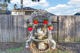 16134 Hollow Rock Dr, Houston, TX 77070 - Photo 27