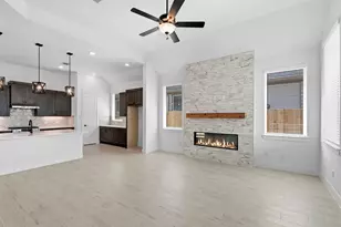 12015 Canal Vw Blvd, Mont Belvieu, TX 77523 - Photo 9