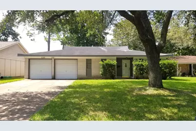 5322 Royal Oak Drive, Texas City, TX 77591 - Photo 1