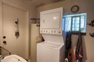 2182 W Bayshore Dr, Palacios, TX 77465 - Photo 33