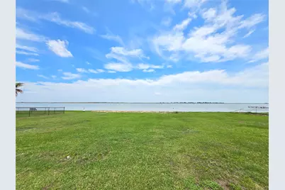 2182 W Bayshore Drive, Palacios, TX 77465 - Photo 41