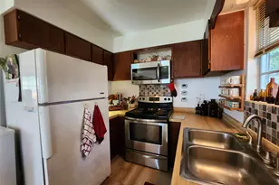 2182 W Bayshore Dr, Palacios, TX 77465 - Photo 17