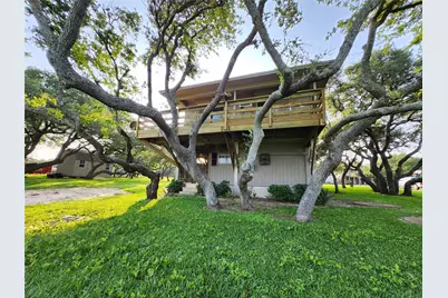 2182 W Bayshore Drive, Palacios, TX 77465 - Photo 45