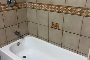 4025 Dallas St, Beaumont, TX 77703 - Photo 11