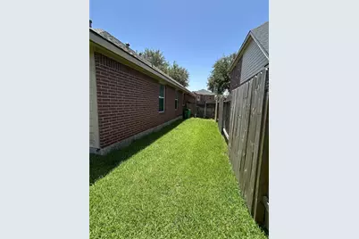1006 Magnolia Dale Drive, Fresno, TX 77545 - Photo 31