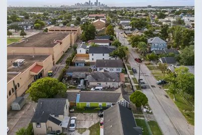 6940 Avenue K #B, Houston, TX 77011 - Photo 13