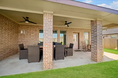 11723 Oakwood Drive, Mont Belvieu, TX 77535 - Photo 43