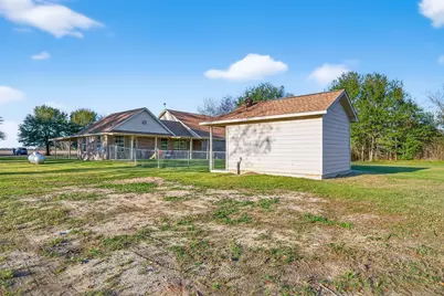 12415 Roesler Road, Needville, TX 77461 - Photo 39