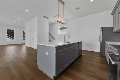 207 Edgewood Street #B, Houston, TX 77011 - Photo 13