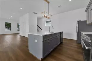 207 Edgewood St, Houston, TX 77011 - Photo 13