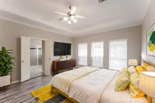 3215 Holly Thicket Dr, Houston, TX 77042 - Photo 11