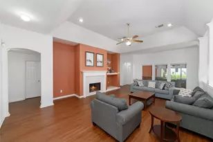 7919 Quail Meadow Dr, Houston, TX 77071 - Photo 9