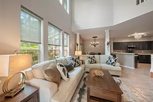 21 Stone Creek Pl, The Woodlands, TX 77382 - Photo 9